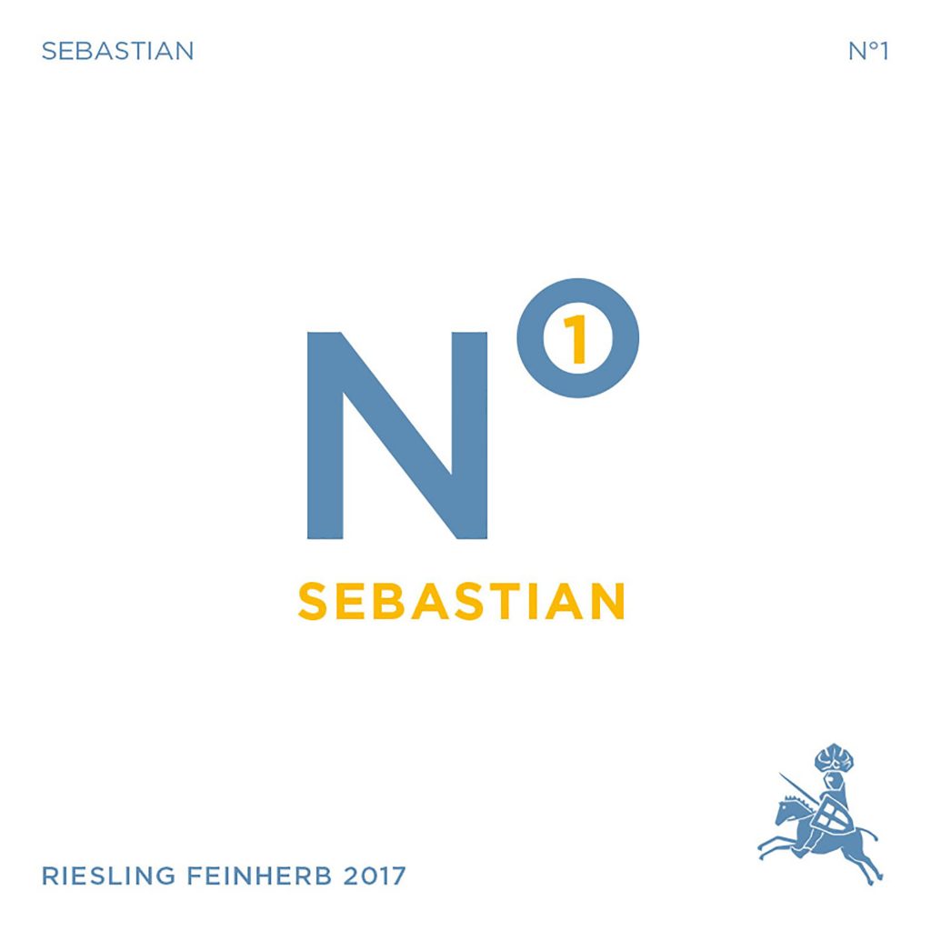 Weinetiketten Corporate Design für Deutschherrenhof Trier